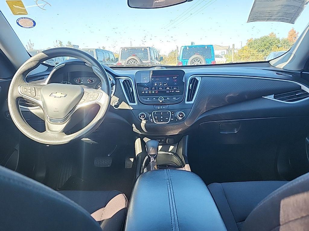 used 2024 Chevrolet Malibu car, priced at $18,995