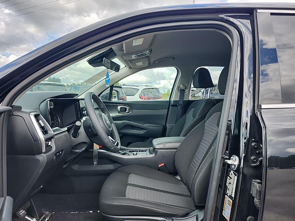 used 2023 Kia Sorento car, priced at $25,795