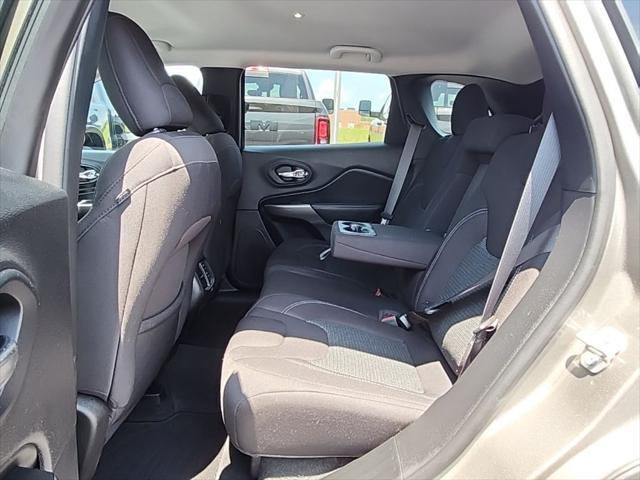 used 2021 Jeep Cherokee car, priced at $19,495