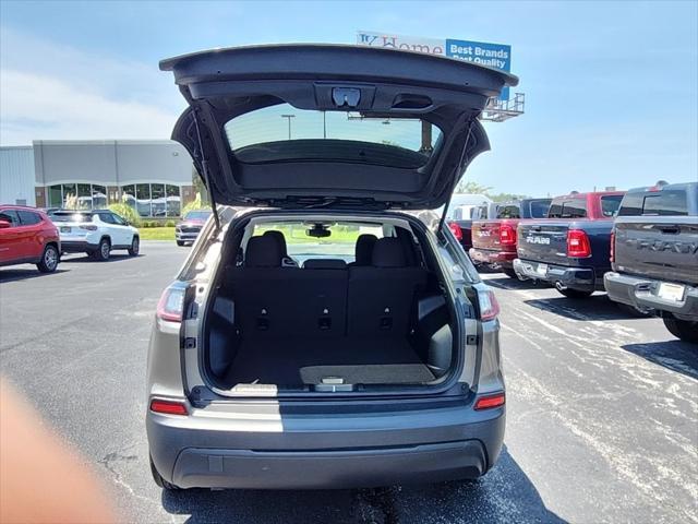 used 2021 Jeep Cherokee car, priced at $19,495