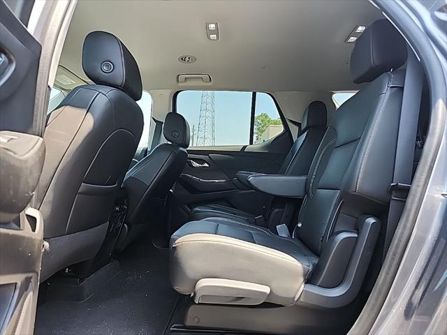 used 2021 Chevrolet Traverse car, priced at $30,495