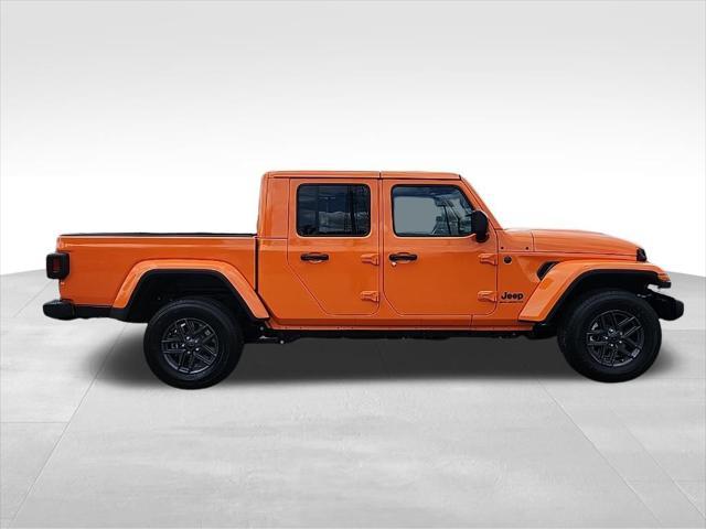 new 2025 Jeep Gladiator car, priced at $45,273