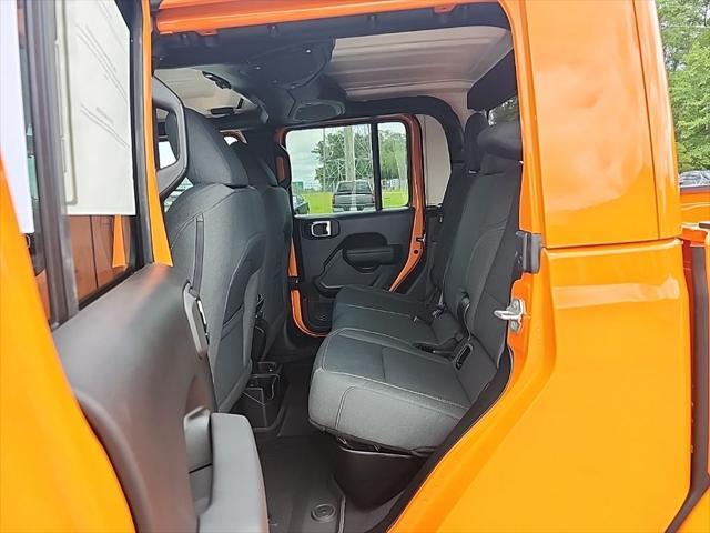new 2025 Jeep Gladiator car, priced at $45,273