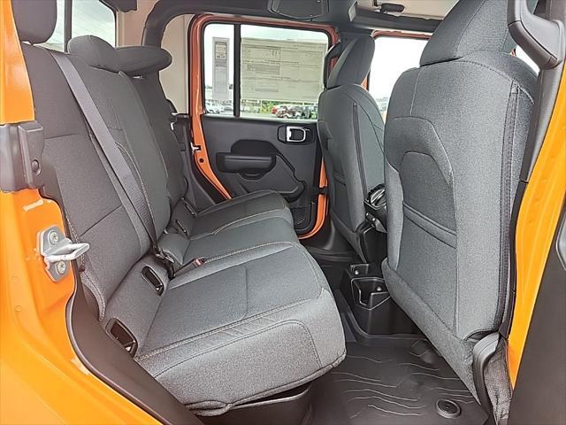 new 2025 Jeep Gladiator car, priced at $45,273