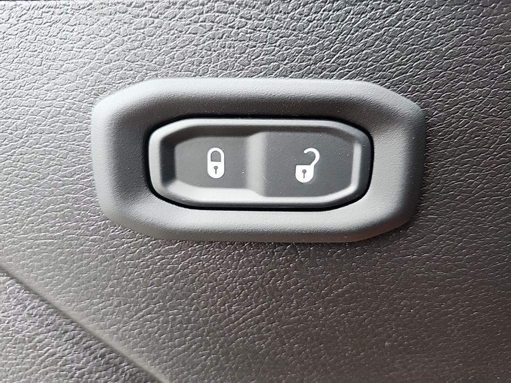 new 2025 Jeep Gladiator car, priced at $44,493