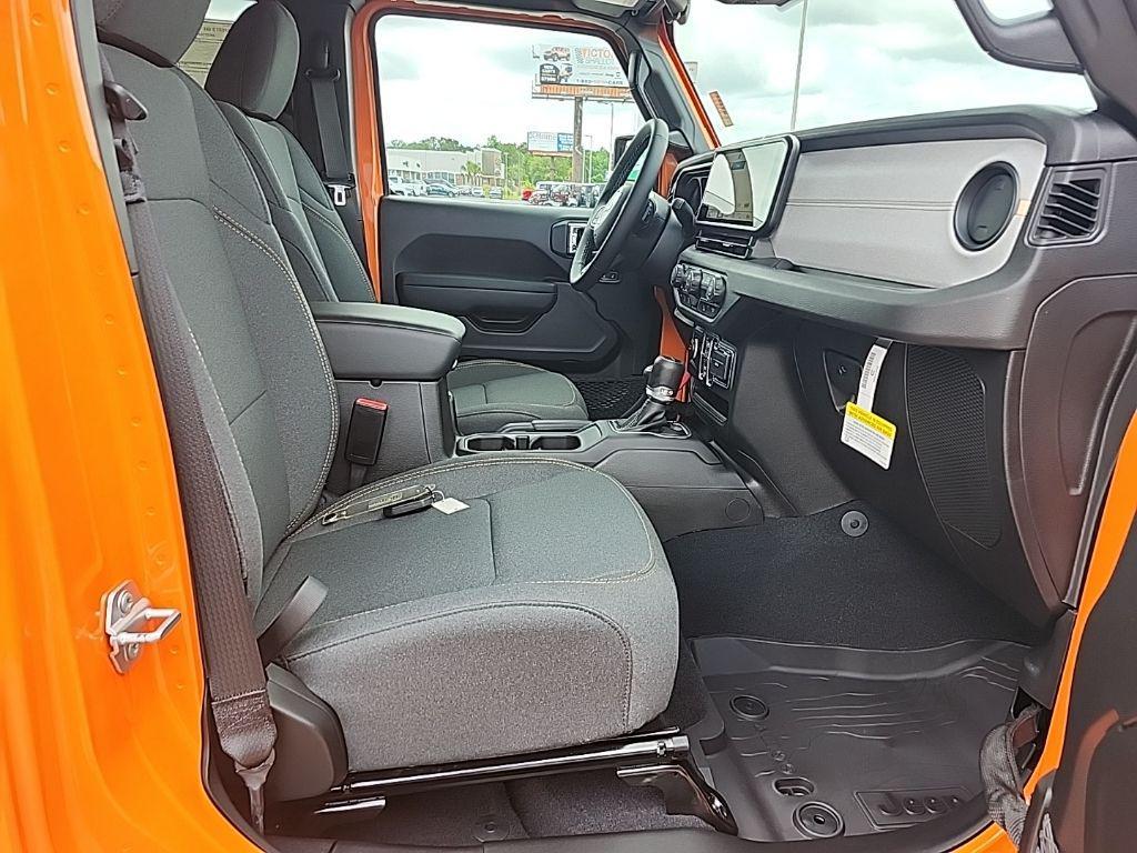 new 2025 Jeep Gladiator car, priced at $44,493