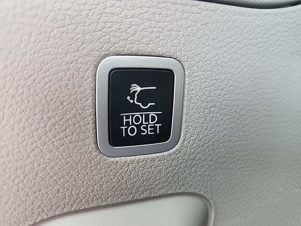 used 2023 Jeep Wagoneer car, priced at $42,495