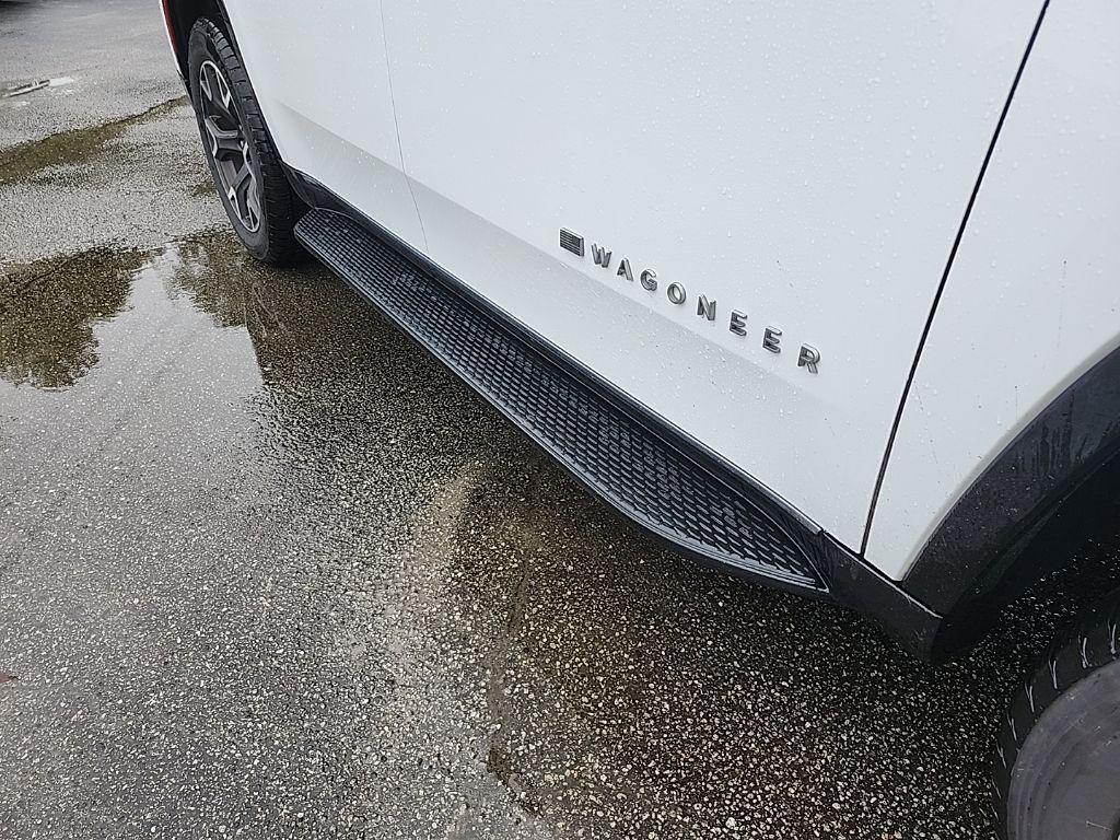 used 2023 Jeep Wagoneer car, priced at $42,495