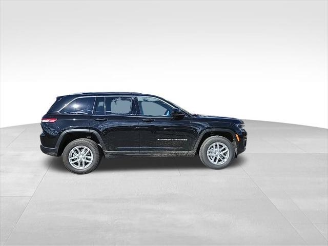 new 2025 Jeep Grand Cherokee car, priced at $37,675