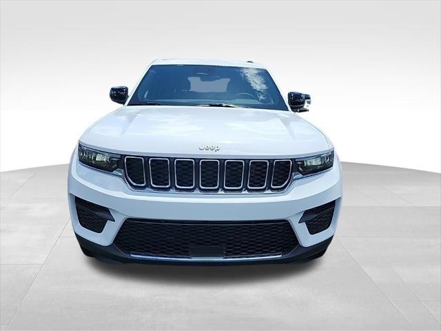 new 2025 Jeep Grand Cherokee car, priced at $40,906