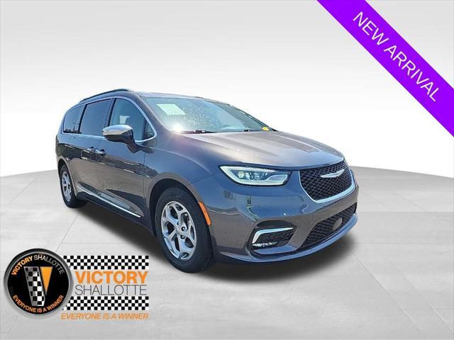 used 2023 Chrysler Pacifica car, priced at $29,600