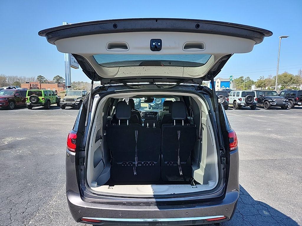 used 2023 Chrysler Pacifica car, priced at $26,900
