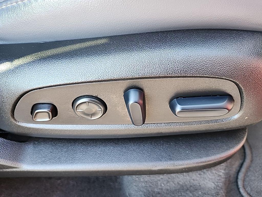 used 2024 Buick Enclave car, priced at $32,585