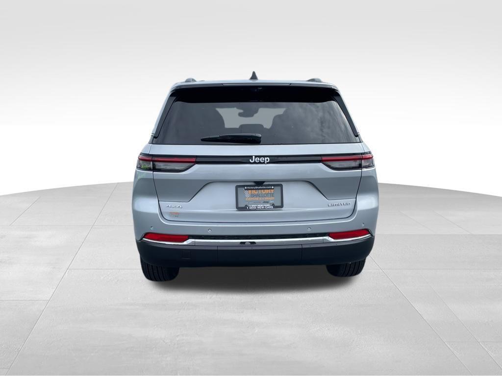 new 2025 Jeep Grand Cherokee car, priced at $45,306
