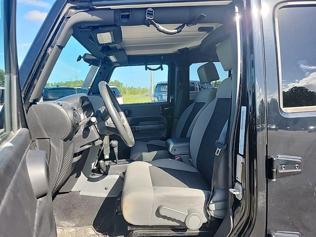 used 2010 Jeep Wrangler Unlimited car, priced at $14,495