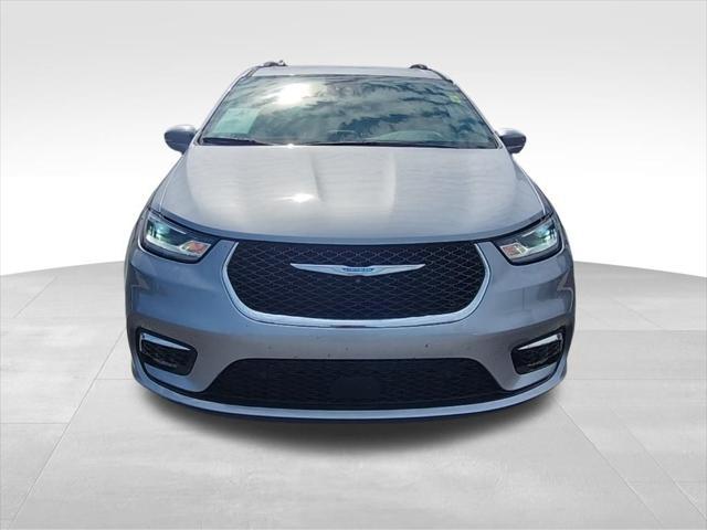 used 2021 Chrysler Pacifica Hybrid car, priced at $21,995