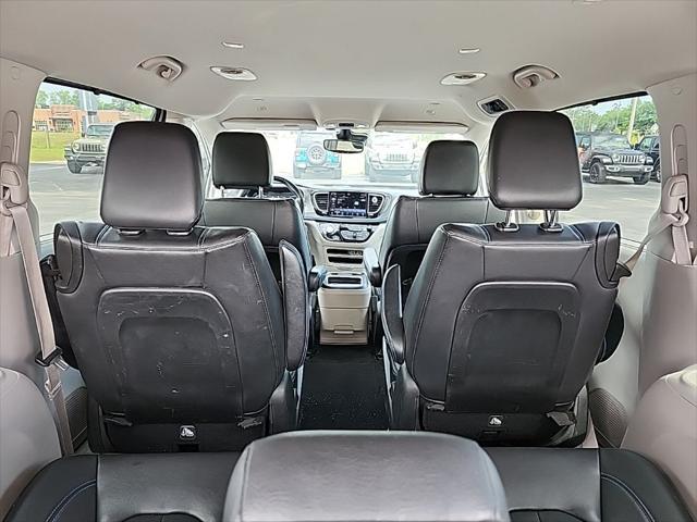 used 2021 Chrysler Pacifica Hybrid car, priced at $21,995