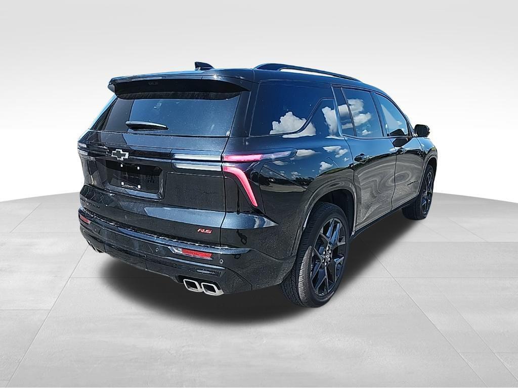 used 2024 Chevrolet Traverse car, priced at $50,995