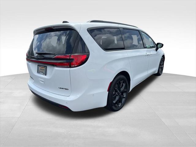 new 2024 Chrysler Pacifica car, priced at $49,415