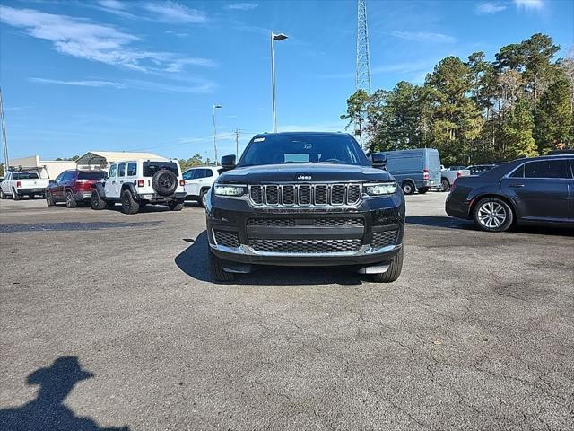 new 2025 Jeep Grand Cherokee car, priced at $44,920