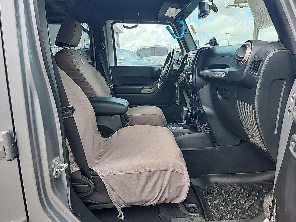 used 2014 Jeep Wrangler Unlimited car, priced at $18,000