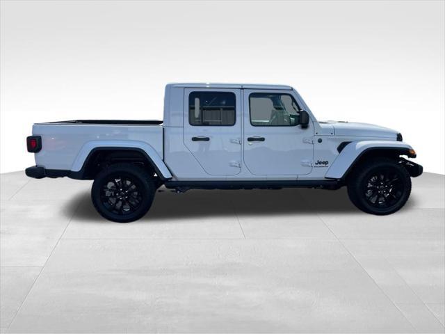 new 2025 Jeep Gladiator car, priced at $43,240