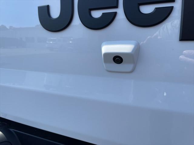 new 2025 Jeep Gladiator car, priced at $43,240