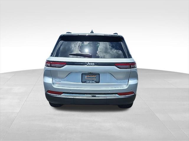 new 2025 Jeep Grand Cherokee car, priced at $41,415