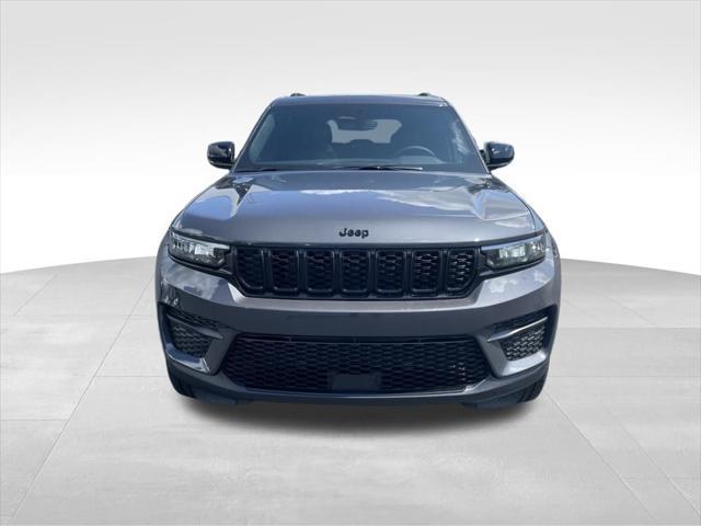 new 2023 Jeep Grand Cherokee car, priced at $45,629