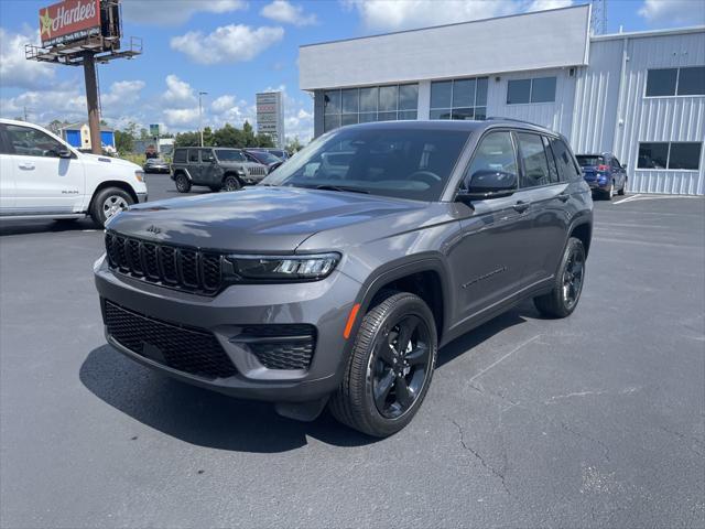 new 2023 Jeep Grand Cherokee car, priced at $45,629