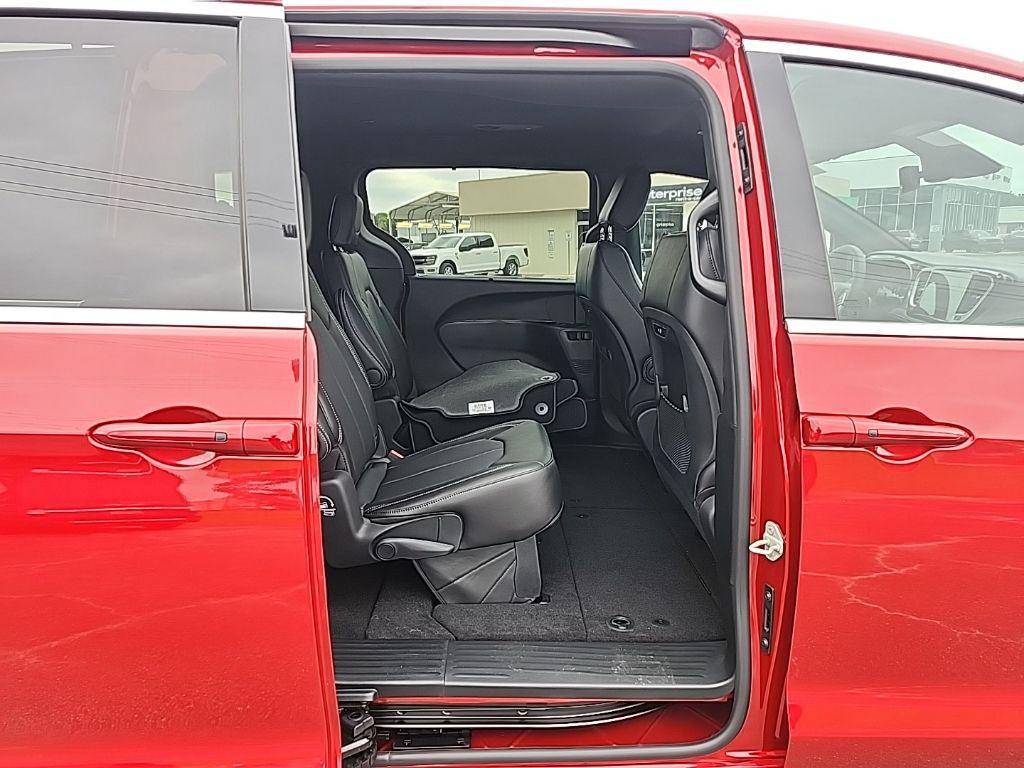new 2026 Chrysler Pacifica car, priced at $42,509