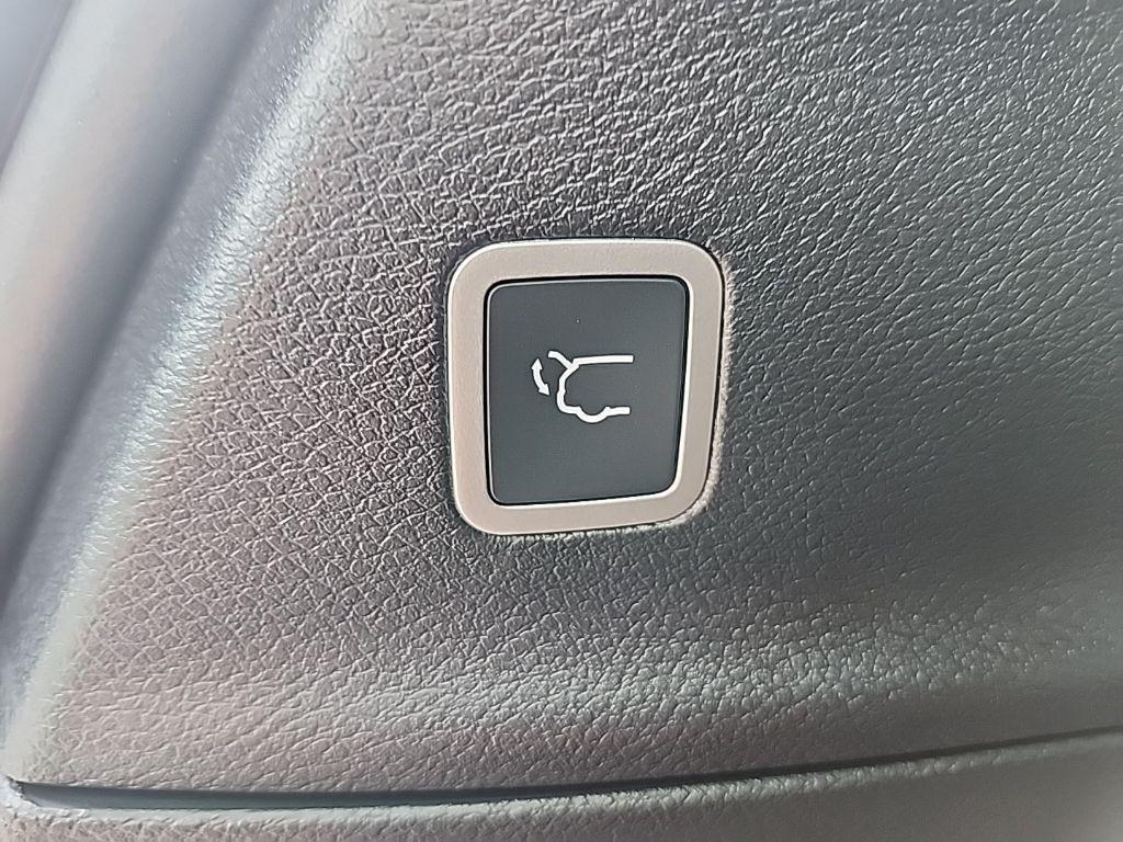 new 2026 Chrysler Pacifica car, priced at $42,509