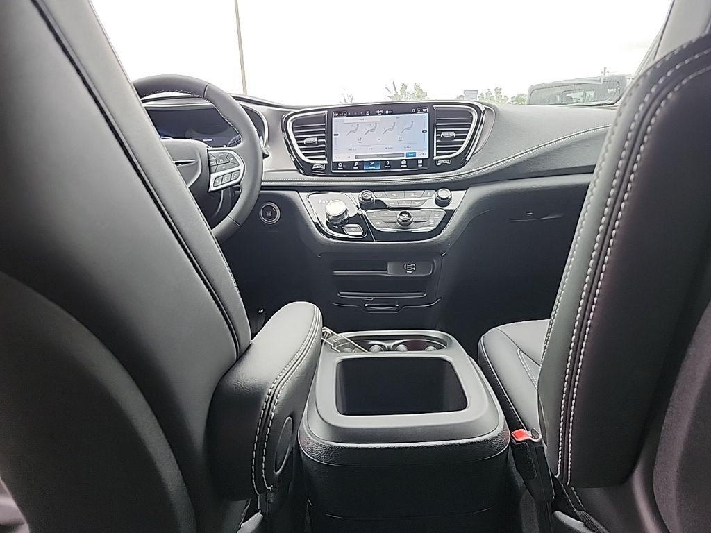 new 2026 Chrysler Pacifica car, priced at $42,509