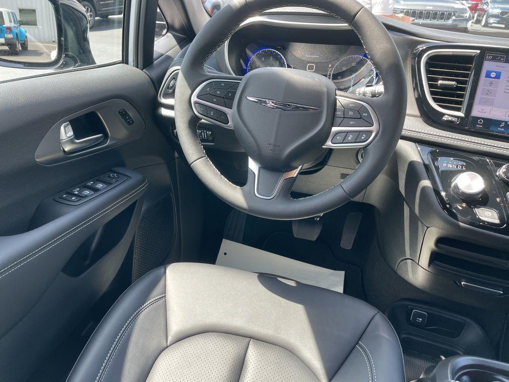 new 2026 Chrysler Pacifica car, priced at $42,081