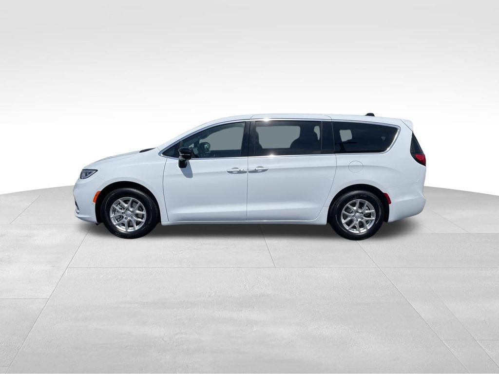 new 2026 Chrysler Pacifica car, priced at $42,081