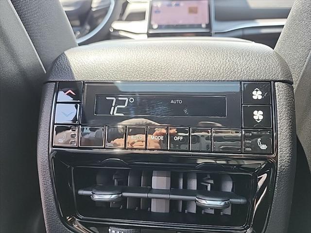 new 2025 Jeep Grand Cherokee car, priced at $48,552
