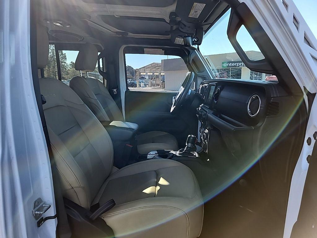 used 2018 Jeep Wrangler Unlimited car, priced at $32,995