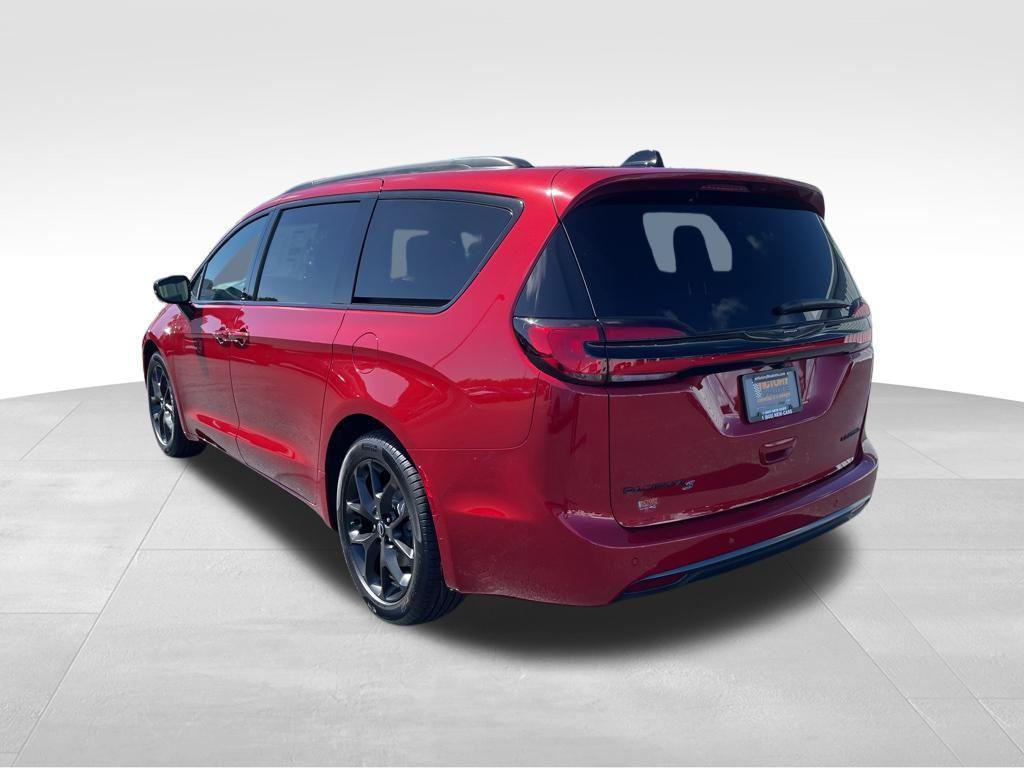new 2026 Chrysler Pacifica car, priced at $50,575