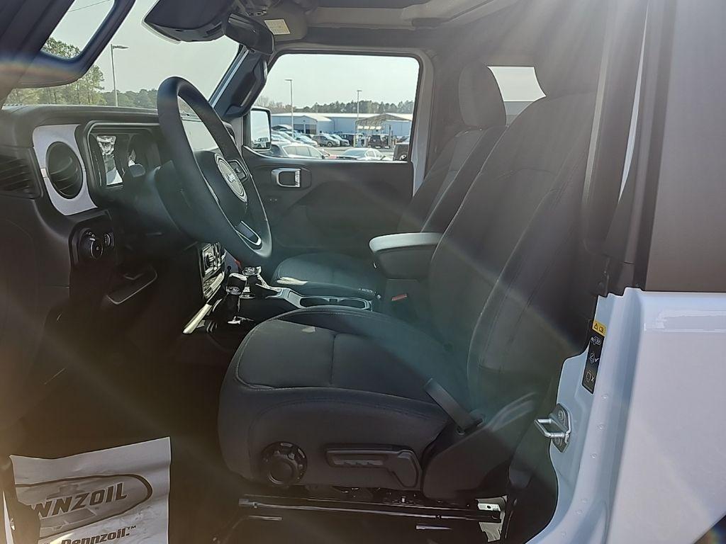 new 2026 Jeep Wrangler car, priced at $45,365