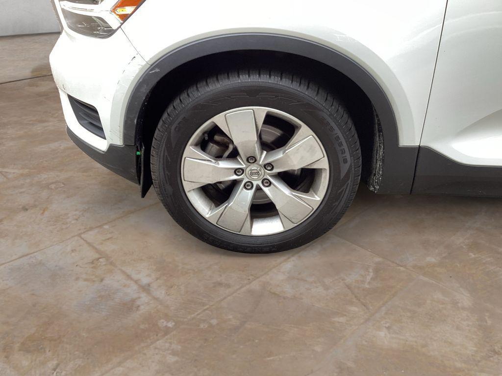 used 2020 Volvo XC40 car, priced at $21,895