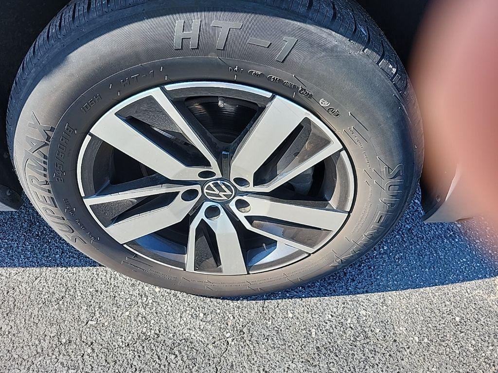 used 2021 Volkswagen Atlas car, priced at $19,966