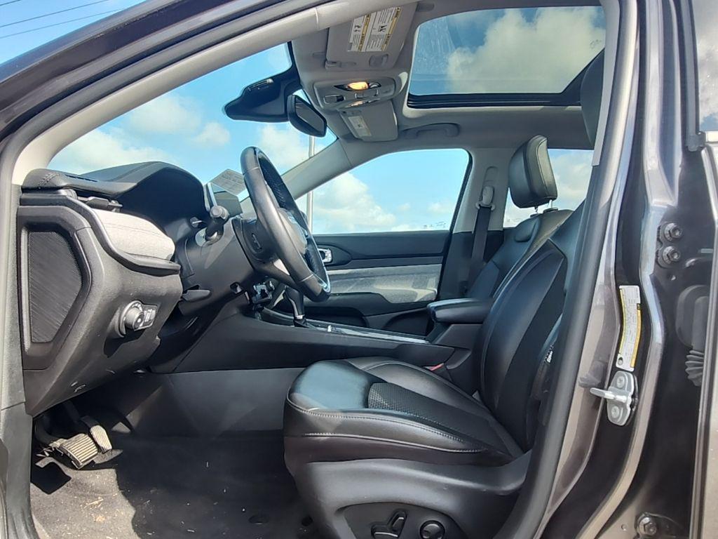 used 2022 Jeep Compass car, priced at $21,995