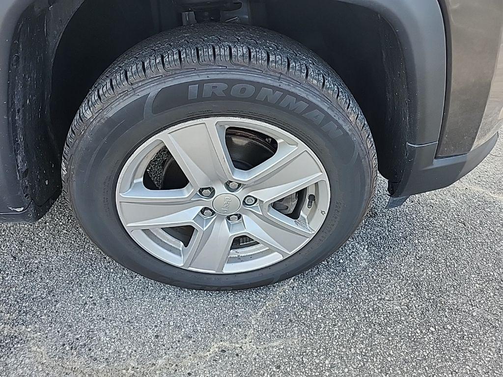 used 2022 Jeep Compass car, priced at $21,995