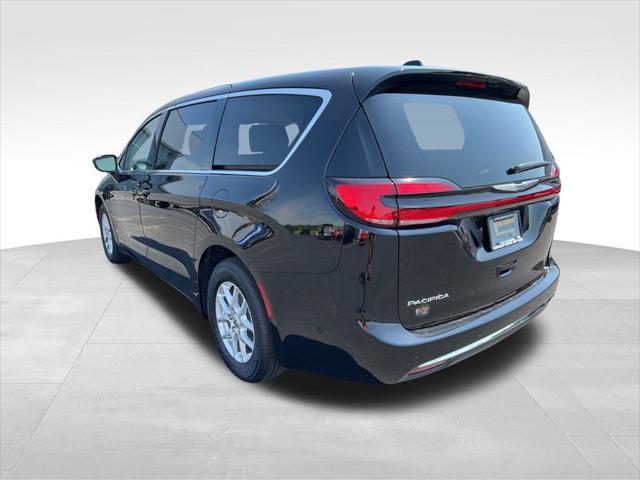 new 2024 Chrysler Pacifica car, priced at $40,450