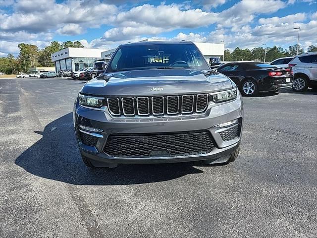 new 2025 Jeep Grand Cherokee car, priced at $48,290