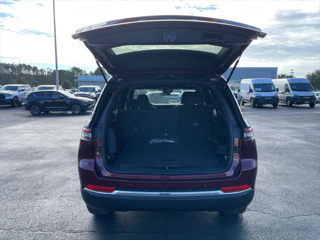 new 2025 Jeep Grand Cherokee car, priced at $37,675