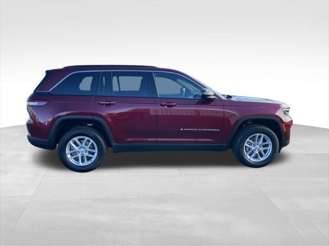 new 2025 Jeep Grand Cherokee car, priced at $37,675