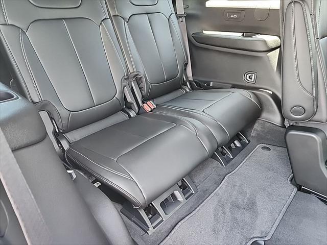 new 2025 Jeep Grand Cherokee car, priced at $45,636