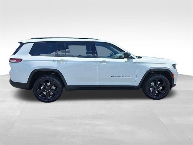 new 2025 Jeep Grand Cherokee car, priced at $45,636