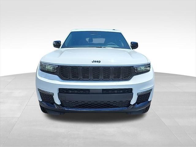 new 2025 Jeep Grand Cherokee car, priced at $45,636